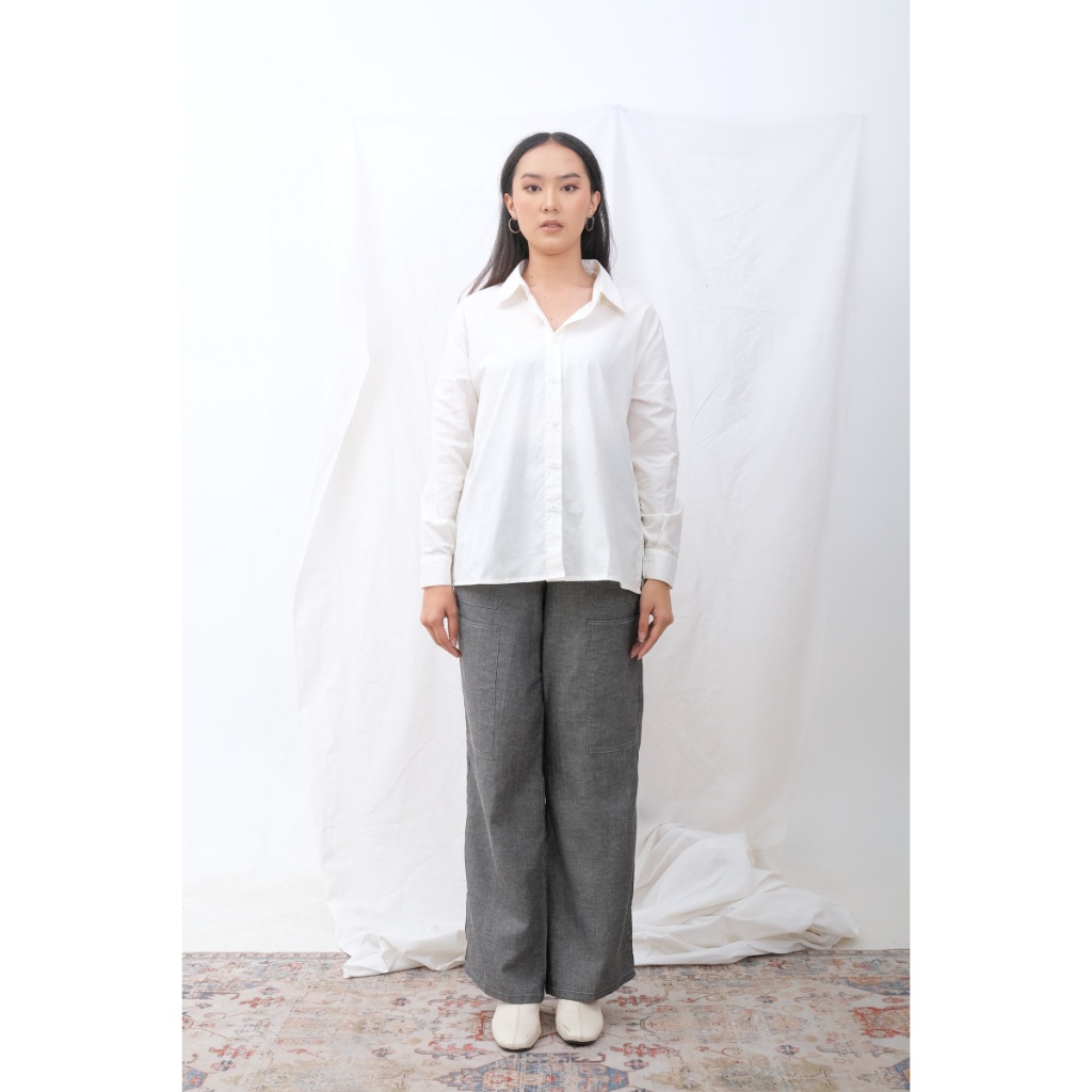 NONA THE LABEL X SHOPATALEEN - Kemeja Wanita Lengan Panjang Polos Blouse - Image 5