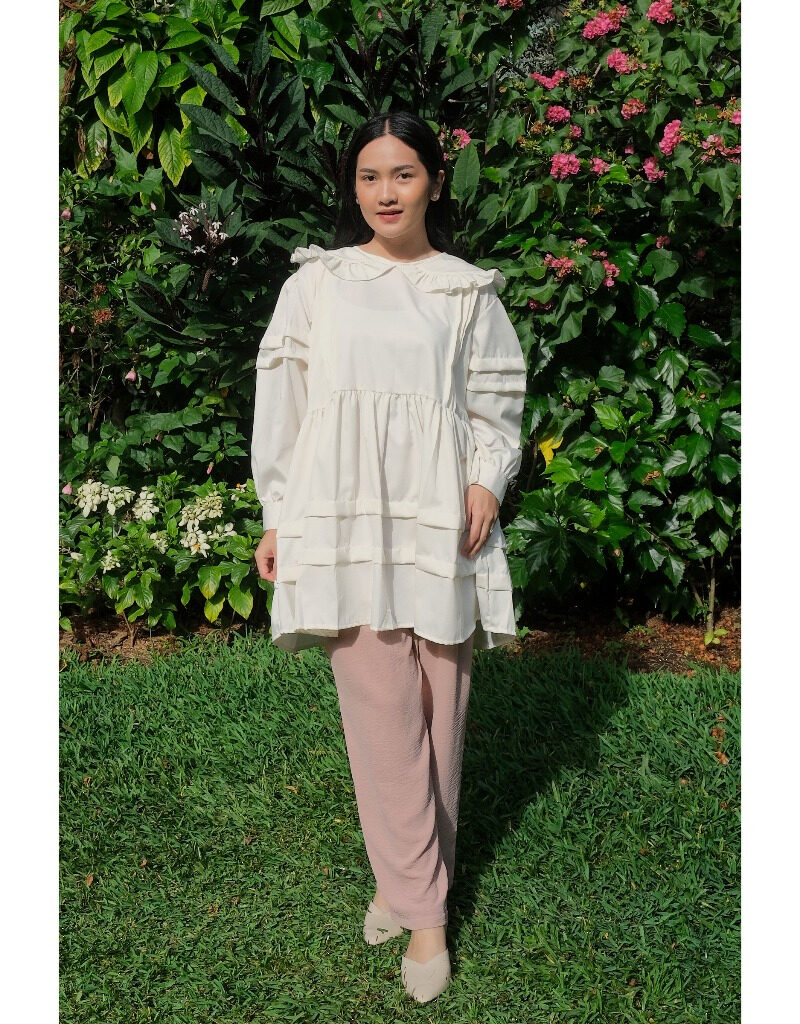 Alternative view of SHOPATALEEN - Xaviera Tunik